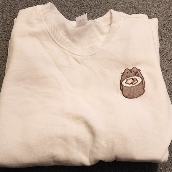 PusheenBox Winter 2020 Exclusive Sweater - Picture 1 of 4